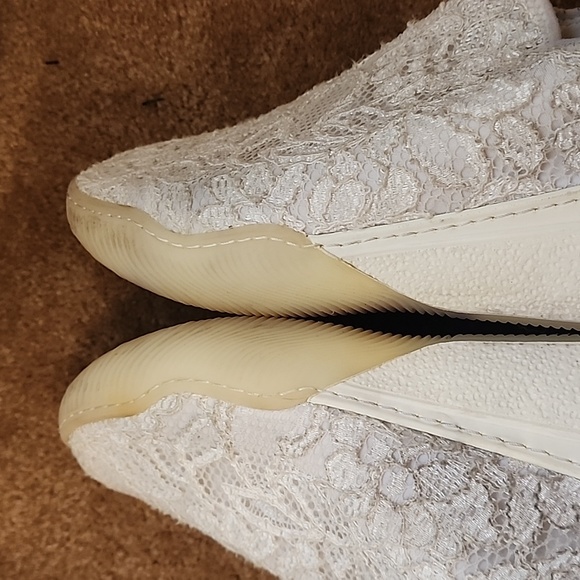 Stella McCartney Embroidered Limited Edition Luxury Sneakers - Picture 13 of 16